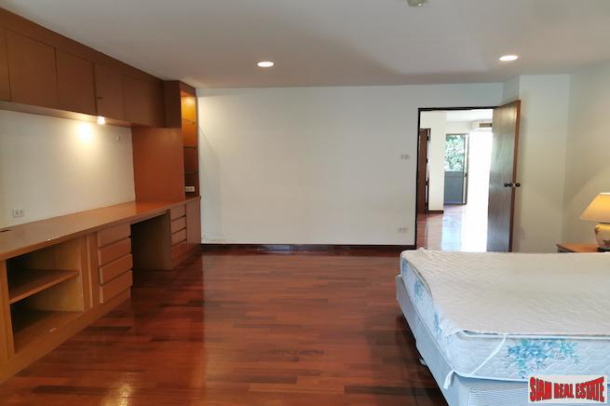 Spacious Three Bedroom Apartment for Rent with Two Balconies in Low Density Building - Phrom Phong-8