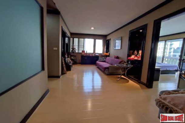 Mano Tower | A Rare Size Two Bedroom + 1 Study room Condo for Sale on Sukhumvit 39-11