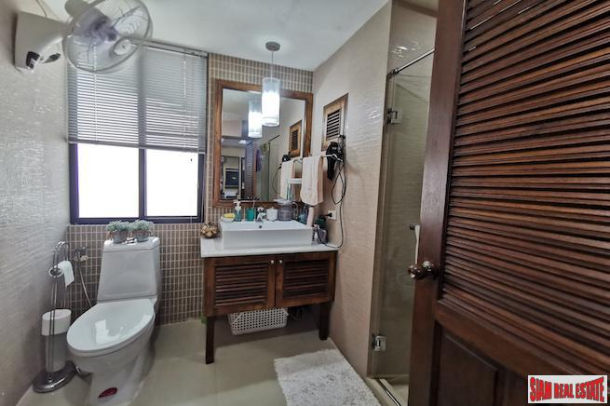 Baan Phrom Phong | Large Two Bedroom Condo for Sale with Unobstructed City Views-17