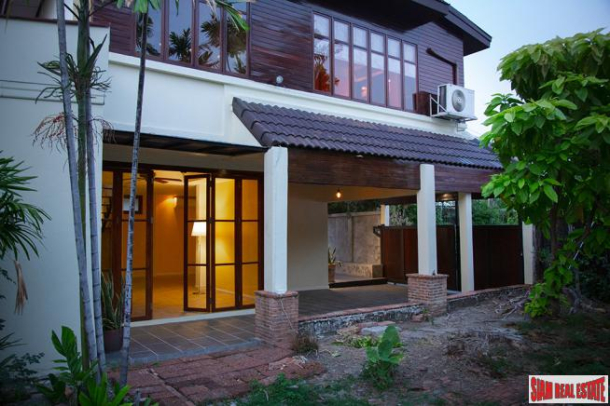 Thai Contemporary Style House For Sale at Inthamara Road, Din Daeng-25