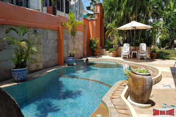 4 Bedroom Family Pool Villa with 600 sqm land for Sale in Rawai-1