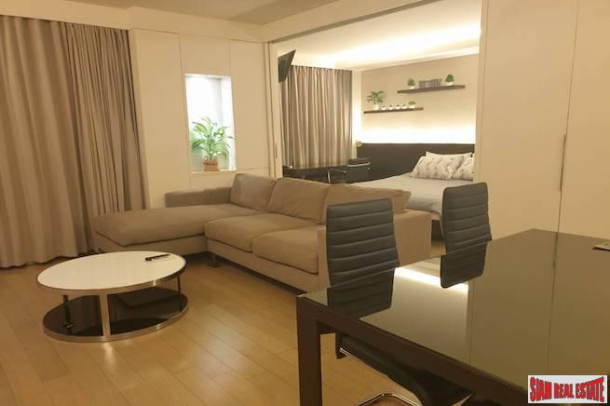 Mode Sukhumvit 61 | Big One Bedroom for Rent in a Low Rise Building Near BTS Ekkamai-14