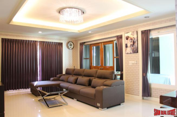 Palazzo Sathorn | 4 Bedroom House in Secure Estate with 2 Multi-Purpose Rooms at Chom Thong-14