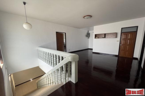 Extra Large Three Bedroom Detached House for Rent in the Heart of the City - Thong Lo-10