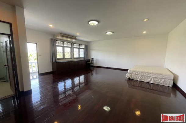 Extra Large Three Bedroom Detached House for Rent in the Heart of the City - Thong Lo-11