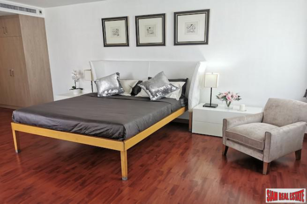 Las Colinas | Elegant & Spacious Two Bedroom Condo for Sale in Asoke-11