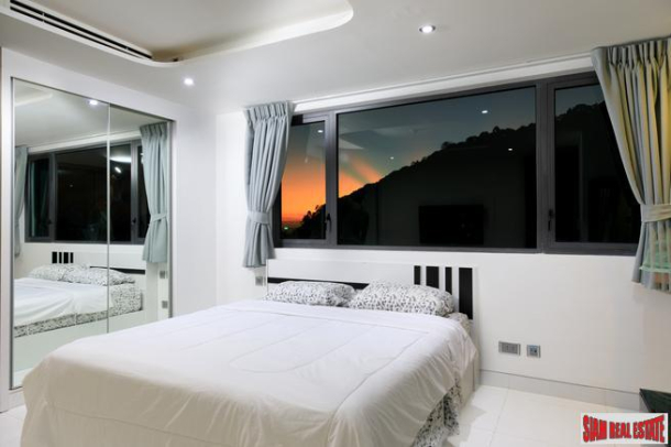 Absolute Twin Sands | Fantastic One Bedroom Penthouse with 180 Degree Sea Views for Sale in Patong-11