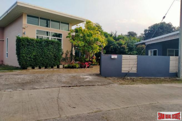 Large Three Bedroom House with Big Lush Garden for Sale in Doi Saket-14