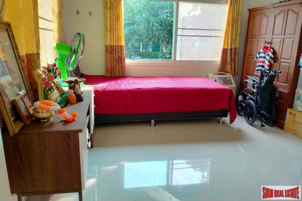 Thai-Bali Style Four Bedroom Pool Villa for Sale Near Ao Nang Beach-25