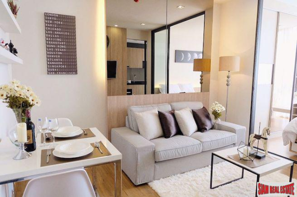 Hasu Haus Condominium | Sunny One Bedroom Condo for Sale in Unique Low Rise Complex - On Nut-1