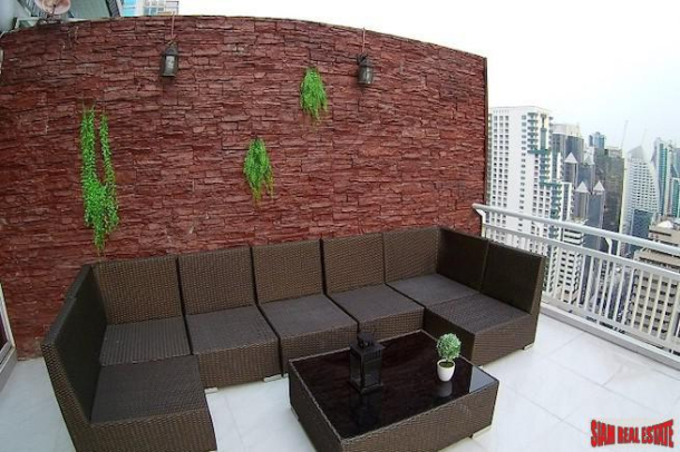 Grand Parkview Asoke | Large Two Bedroom with Huge Private Terrace for Sale-3