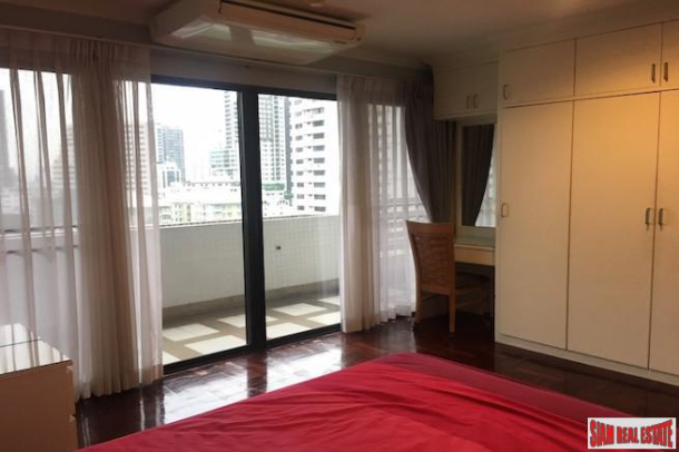 Richmond Palace Condominium | Bright & Peaceful Three Bedroom Corner Unit for Sale in Phrom Phong-12