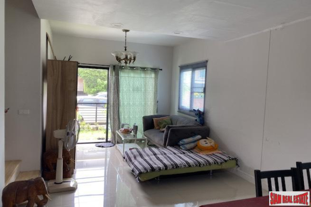 The Connect 35 | Large Two Bedroom  Bright & Comfortable Townhouse for Sale in Phatthanakan-5