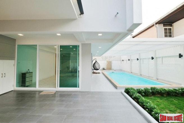 Newly Renovated Three Bedroom Single Detached House for Sale in Phra Khanong-5
