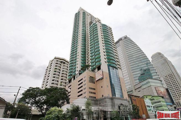 Las Colinas | Beautiful Four Bedroom Duplex Penthouse with Outstanding City Views for Sale in Asoke-24