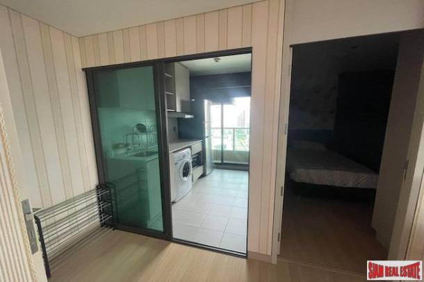 Lumpini Suites Phetchaburi-Makkasan | Top Floor Two Bedroom Condo with Nice City Views for Rent-15