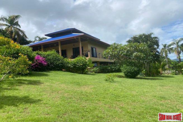 Large Four Bedroom House in a Lush Green Setting for Rent in Nai Harn - Pet Friendly-8