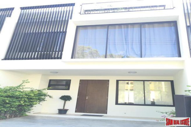 Laguna Park Townhouse | Large Three Bedroom, Three Storey Townhouse with Great Amenities for Sale-2