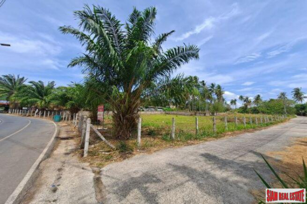 One Rai Land Plot for Sale on Main Road in Rawai, Square shape-4