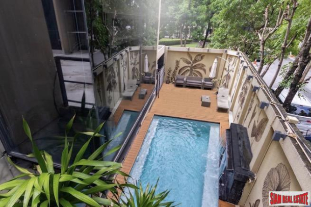 Noble Cube Pattanakarn | Newly Renovated Five Bedroom House with Private Swimming Pool  for Sale-3