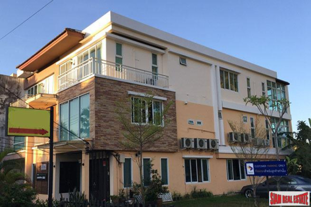 The Royal Palace | Three Storey Three Bedroom Townhouse for Sale in the Heart of Phuket-1
