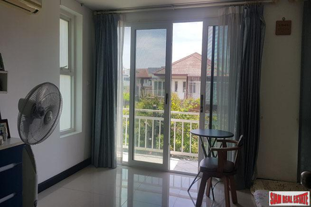 The Royal Palace | Three Storey Three Bedroom Townhouse for Sale in the Heart of Phuket-11