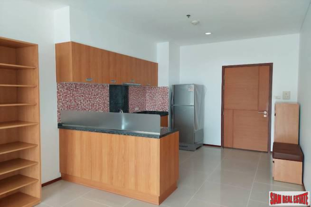 Villa Sathorn | Large One Bedroom Condo with Garden Views for Sale in Sathorn-6