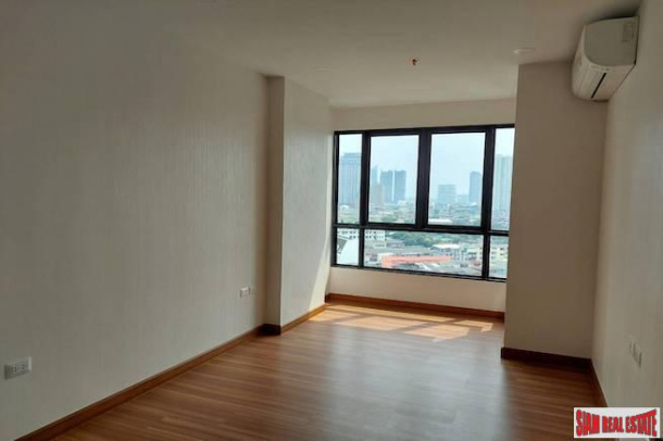 Supalai Premier Charoen Nakhon | One Bedroom Pool View Condo for Sale in Krung Thonburi-10