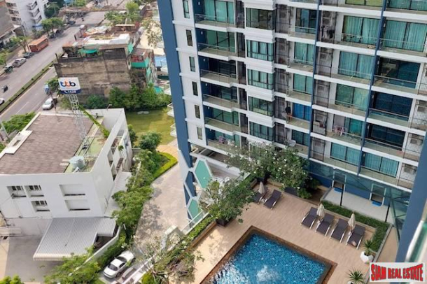 Supalai Premier Charoen Nakhon | One Bedroom Pool View Condo for Sale in Krung Thonburi-14