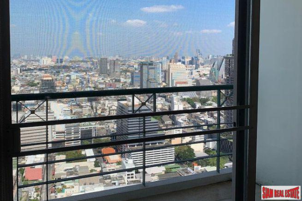 Sathorn House | Spacious One Bedroom Corner Unit with Great City Views for Sale-2
