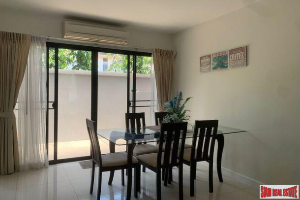 Laguna Park Townhouse | Three Bedroom, Three Storey Townhouse for Rent in an Tranquil Area of Laguna - Pet Friendly-4