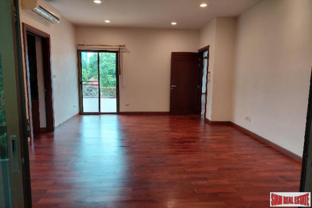 Large 4 Bed Detached House for Rent with Swimming Pool in ThongLor-13