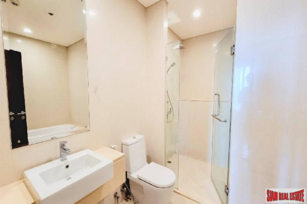 Le Luk Condo | Modern Two Bedroom Room Condo for Rent in Prakanong-3