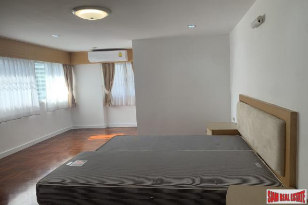 Regent on the park 3 | Sleak 3 Bed Condo for Rent in Asoke-6