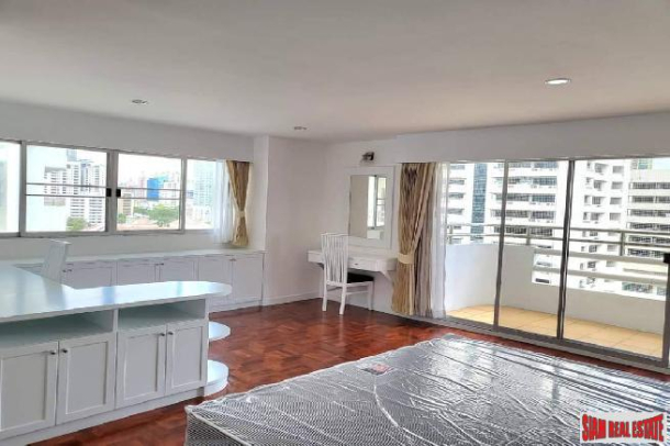 Regent on the park 3 | 3 Bed Condo for Rent in Asoke-9