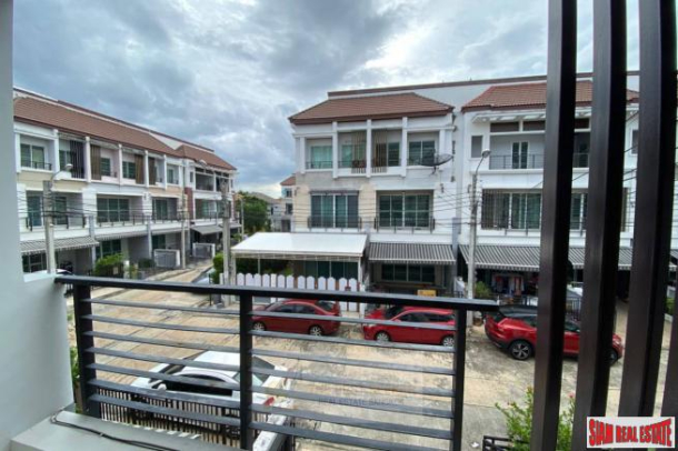 Baan Klang Muang Urbanion Sathorn-Taksin | 3 Bed Townhome at Ratchaphruek Rd, Close to BTS and MRT-3