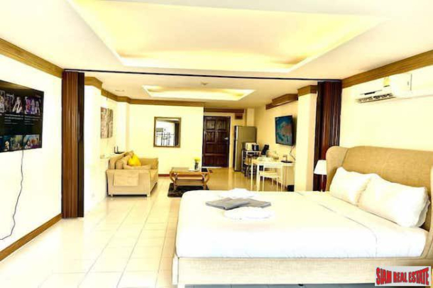 Spacious 65 sqm One Bedroom Condo + Sofa Bed, Fast WIFI, Pool & Gym for Sale in Patong-3