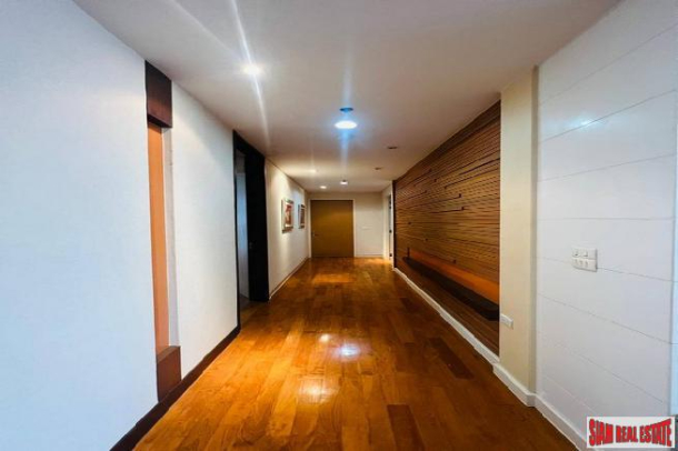 Domus Condominium | Ultra Luxury 4 + 1 Unit Partly Furnished with Green Views at Sukhumvit 18, Asoke-14
