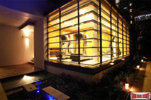 Domus Condominium | Ultra Luxury 4 + 1 Unit Partly Furnished with Green Views at Sukhumvit 18, Asoke-26