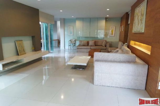 Nirvana Housse | Amazing 3 Bed House for Rent in Rama 9.-1