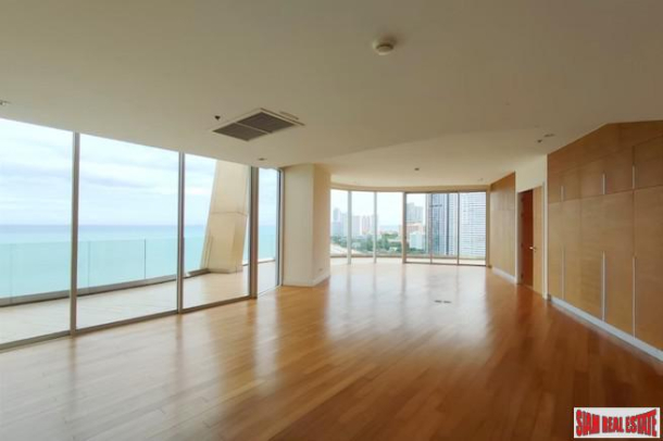 Luxury Beachfront condos for Sale in Naklua, Pattaya - Penthouse - Four Bedroom-10
