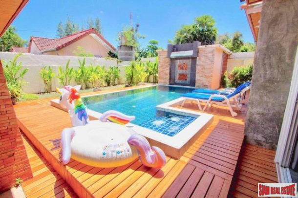 Comfortable Three Bedroom Pool Villa with a Nice Surrounding Garden for Rent in Bang Tao-2