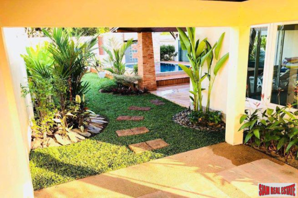 Comfortable Three Bedroom Pool Villa with a Nice Surrounding Garden for Rent in Bang Tao-7
