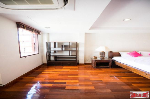 Renovated 4 Bed 3 Storey Townhouse for Sale at Sukhumvit 39, Phrom Phong-17