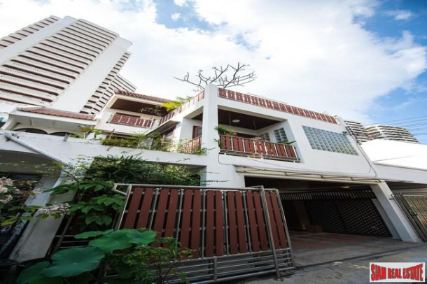 Renovated 4 Bed 3 Storey Townhouse for Sale at Sukhumvit 39, Phrom Phong-4