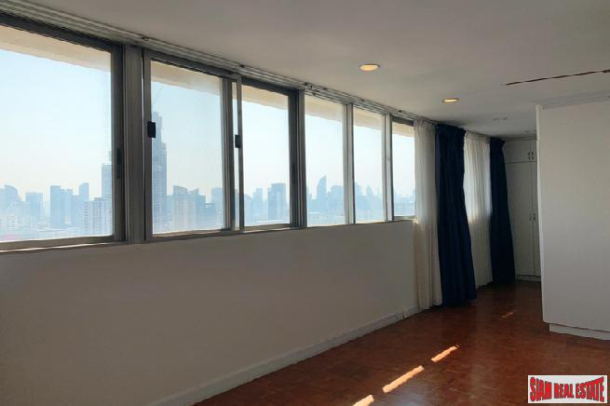 Taiping Tower | Large Renovated 4 Bed Condo on the 22nd Floor with Excellent Facilities including Tennis Courts at Sukhumvit 63, Ekkamai-22
