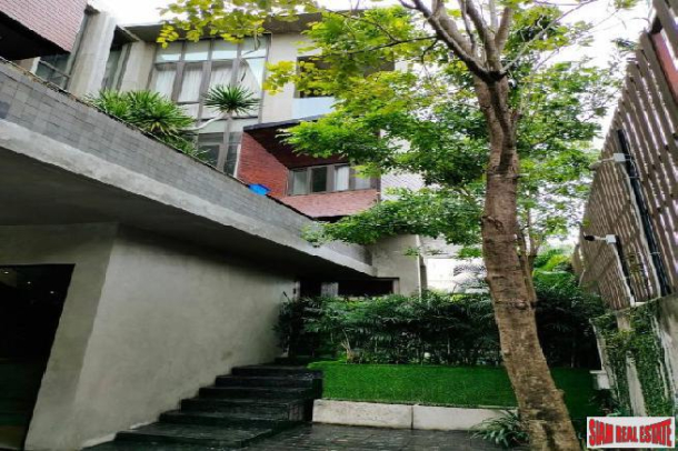 Ekkamai Modern Pool Villa | Standalone House With 5 Bed 6 Bath And 2 Private Swimming Pools For Sale In Ekkamai Area Of Bangkok-3