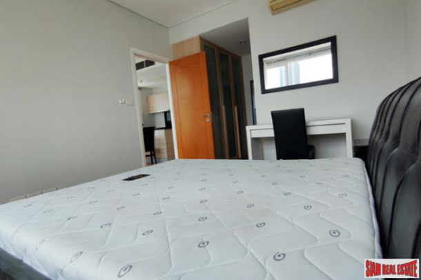 Wind Sukhumvit 23 | Beautiful One Bed Corner Unit on High Floor at Asoke-7