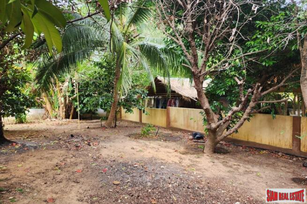 Large Two Storey, Three Bedroom House for Rent in the Heart of Rawai-18