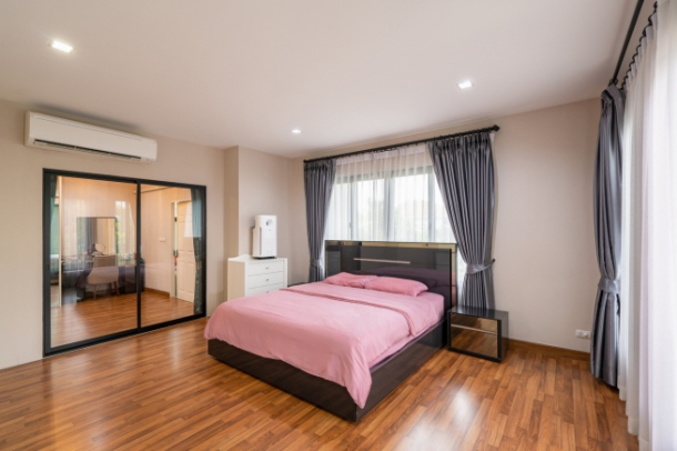 Vararom Premium | Luxurious 4-Bedroom, 5-Bathroom Dream Home for Sale-5